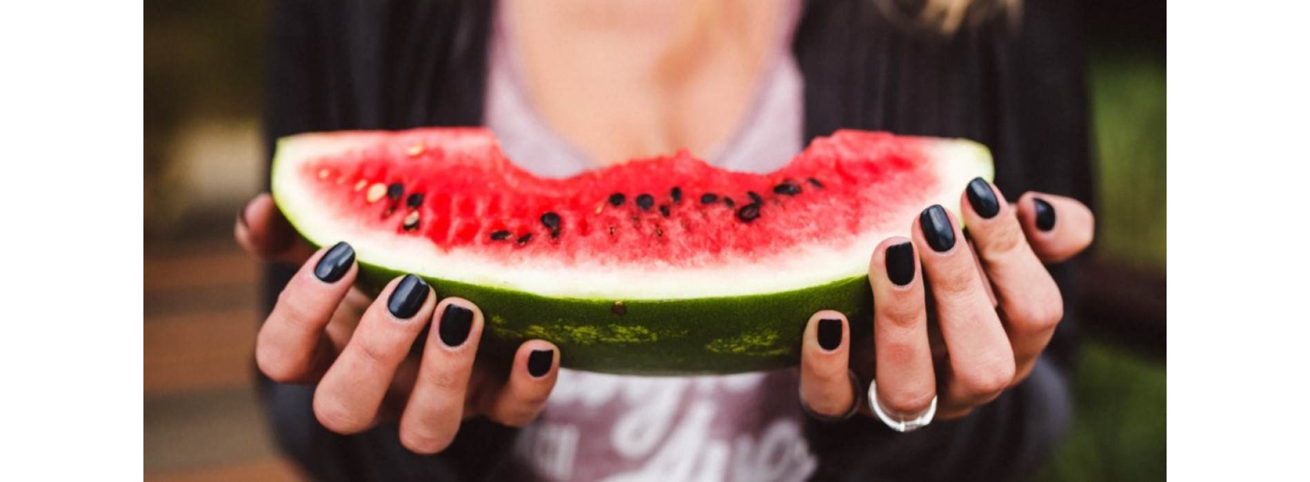 comiendo sandia